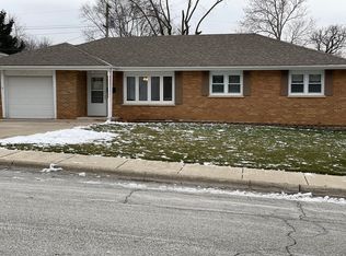 1372 Jeffery St, Bradley, IL 60915