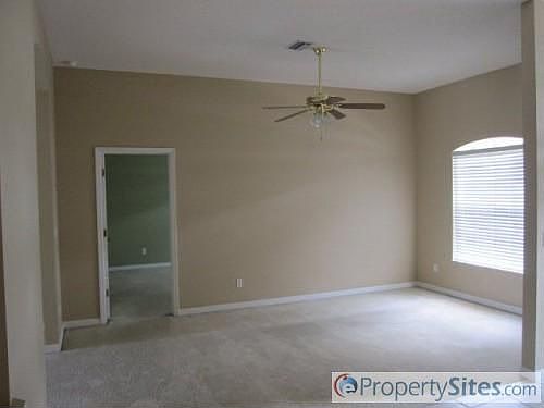 3rd image of 32 Woodlawn Dr