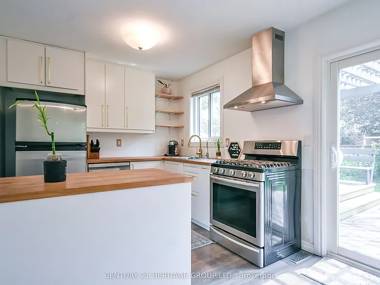 416 Sunnidale Rd — Photo 5