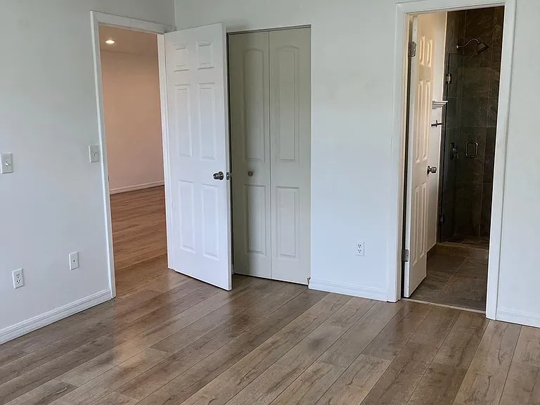 283 NW 36th Ave — Photo 11