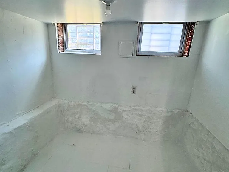 548 Radnor Ave — Photo 34