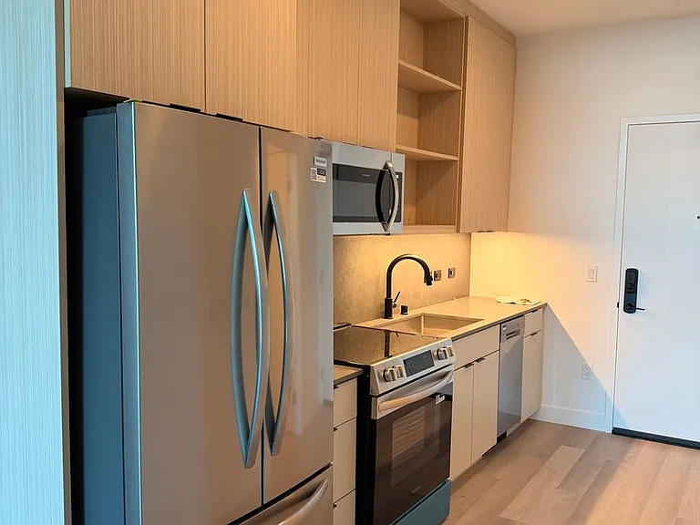 Rainford Apartments — Photo 66