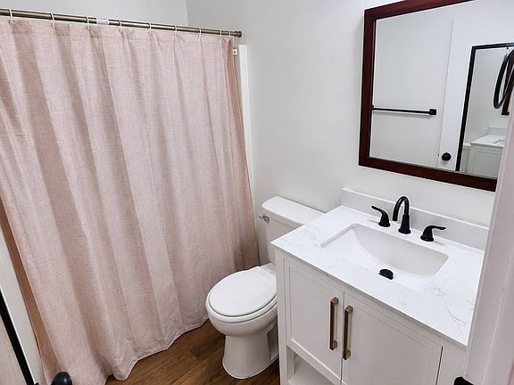 3rd image of 1337 Main St #7