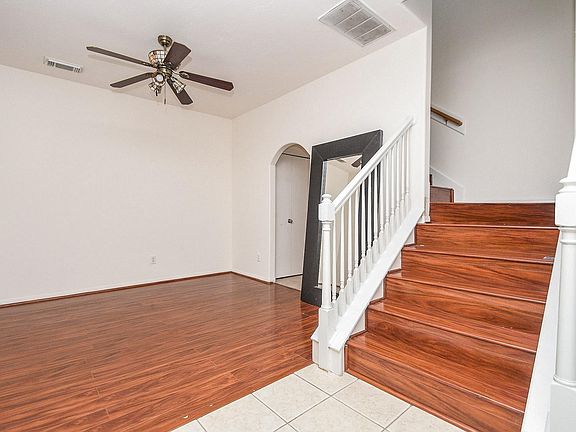 3rd image of 16035 Timber Chase Dr