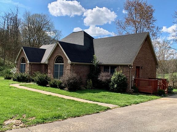 2nd image of 225 Lacey Ln