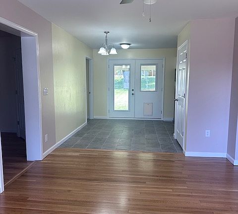 2nd image of 308 Peach Blossom Ct
