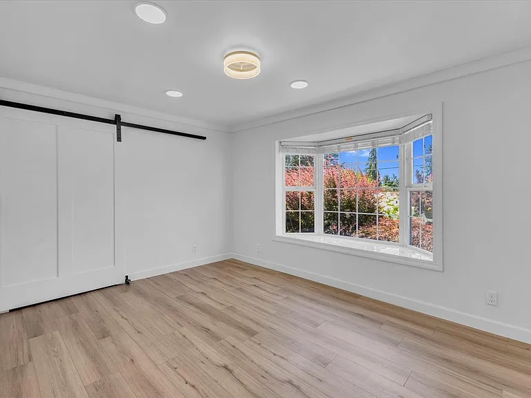 6211 W Magnolia Ave — Photo 23