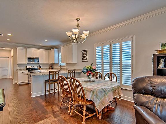 5th image of 3629 NW 26th St