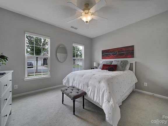 4th image of 15202 Legend Oaks Ct