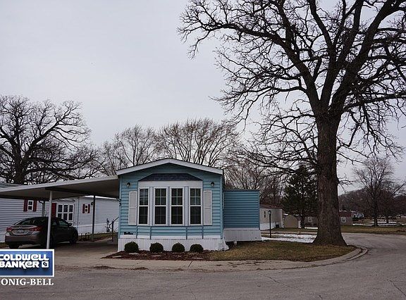 2nd image of 1332 Douglas Ave