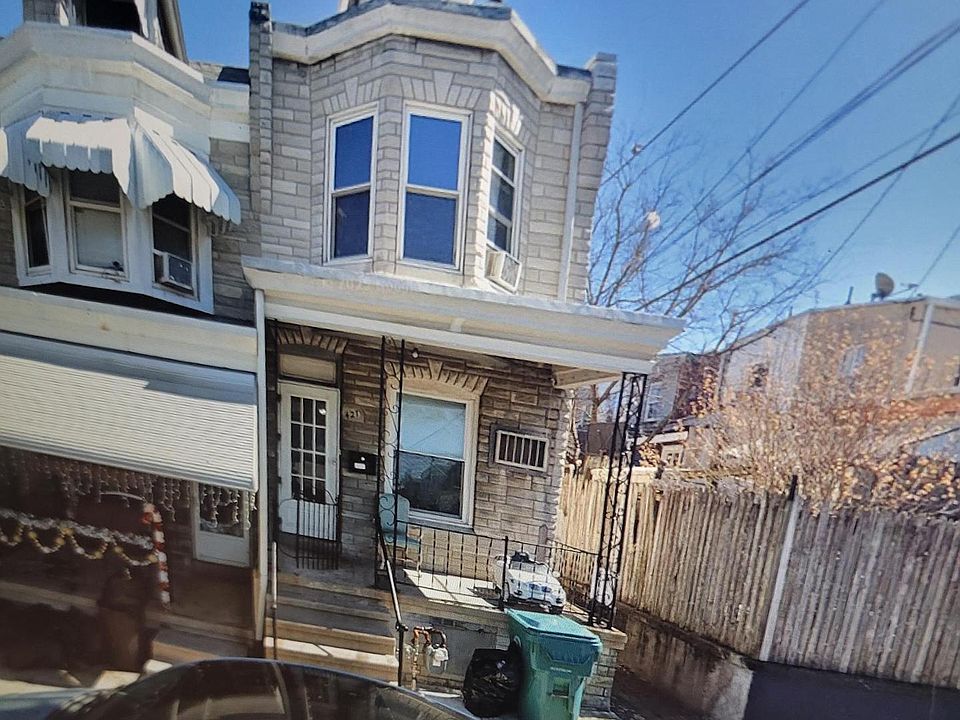 1st image of 427 Wunder St