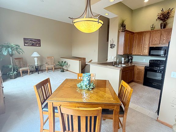4th image of 5173 Farnham Dr N