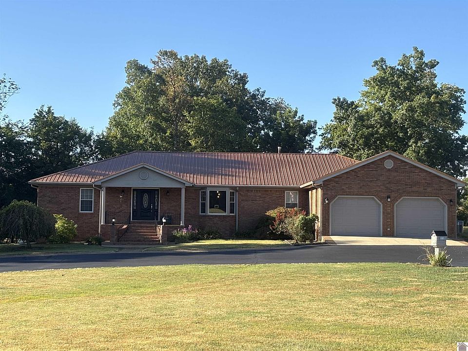 1st image of 7505 Della Ln