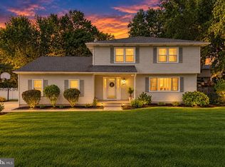 1071 Hughes Dr, Hamilton, NJ 08690