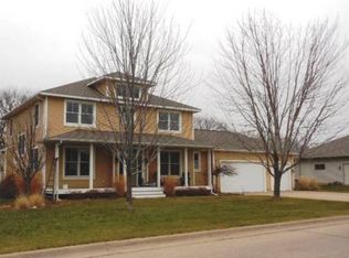 1437 Ridgewood Dr, Winona, MN 55987