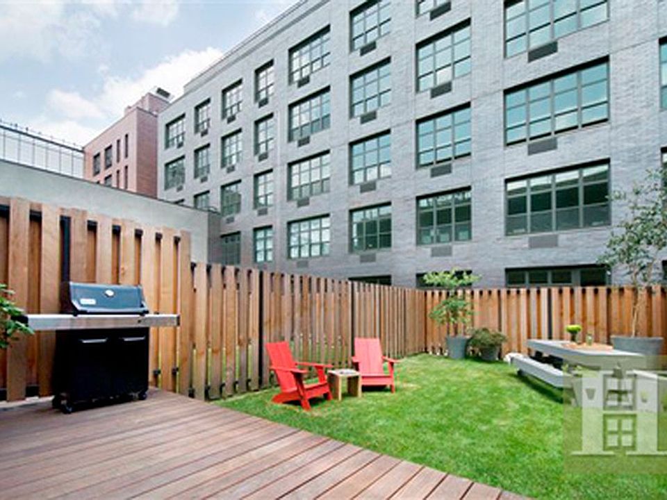 1st image of 80 Metropolitan Ave #Thd