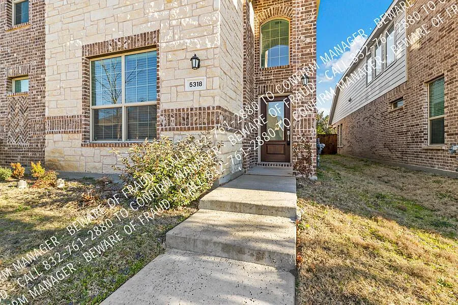 Spacious 2 Story Home Near Firewheel Town Center! — Photo 2