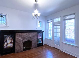 902 N Oakley Blvd #2, Chicago, IL 60622