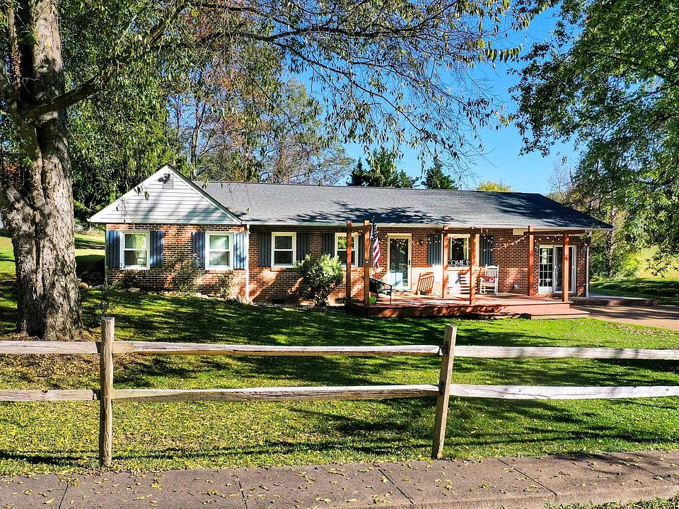 1st image of 109 Meadow Ave