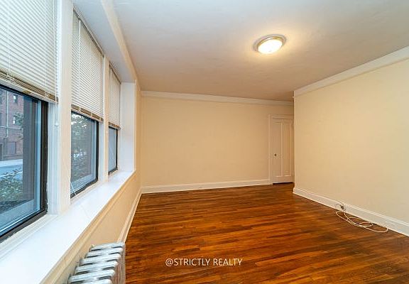 4th image of 68-29 Burns St APT E5