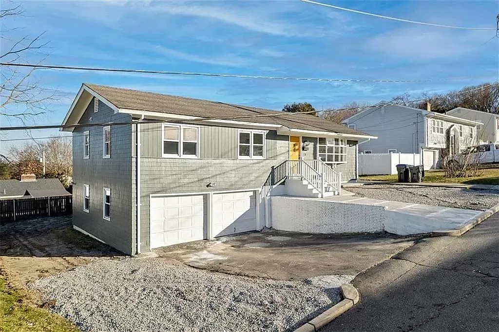 1 bed, 1100 sqft, $1,800 — Photo 2