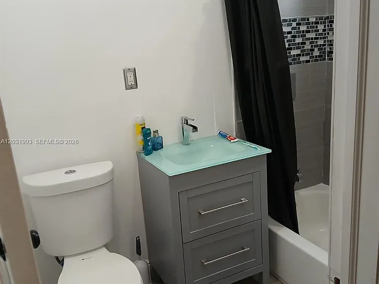 1400 NE 148th St #2 — Photo 14