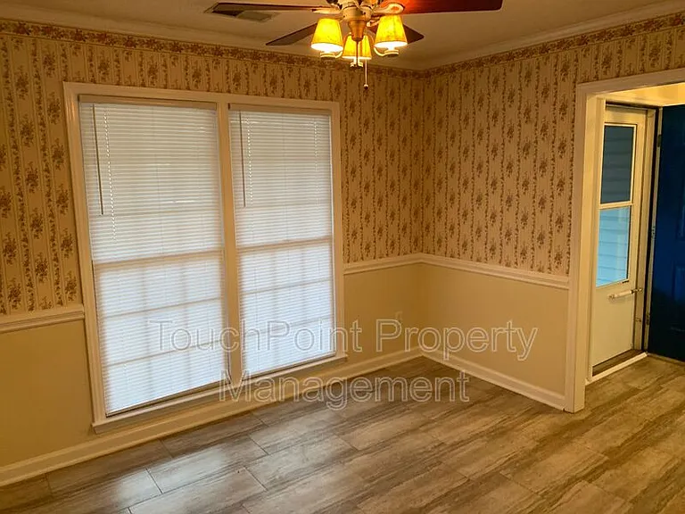 4319 Wynborough Ln — Photo 10
