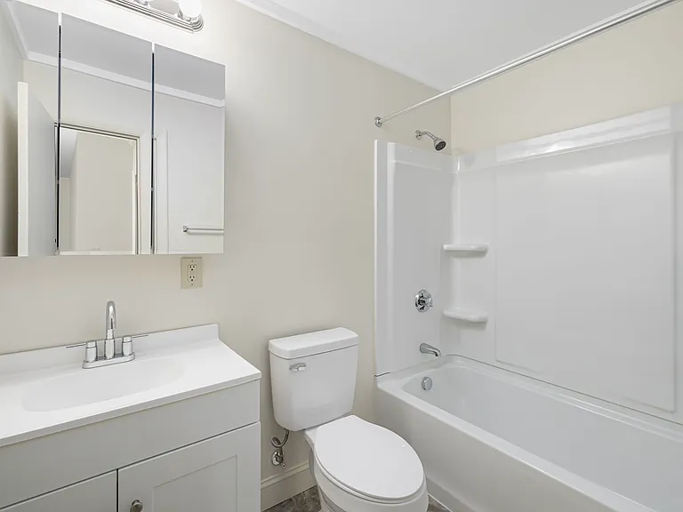 Parkway Cedarhurst Apartments — Photo 6