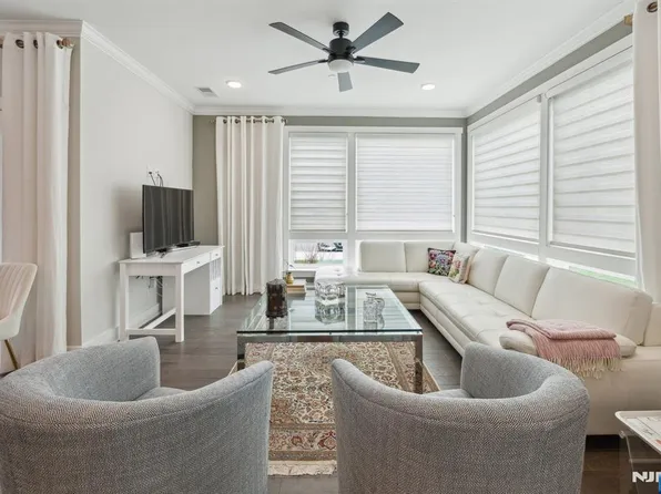 1 Hadley Way #101, Morristown, NJ 07960