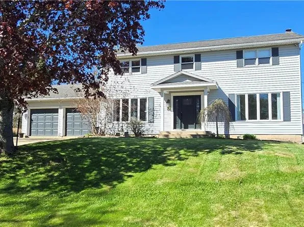 6 Braden St, Riverview, NB E1B 4Y8