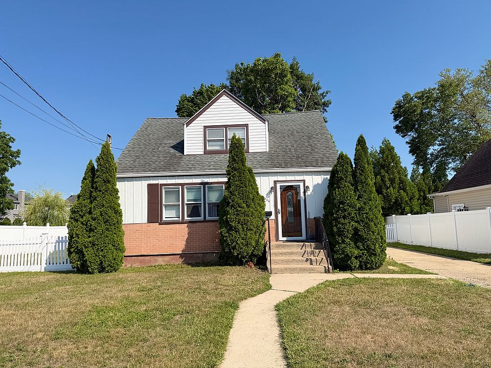 1st image of 2306 Lincoln St