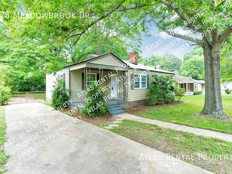 928 Meadowbrook Dr — Photo 1