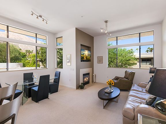 3rd image of 840 E Palm Cyn #202