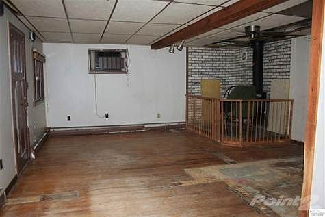 2nd image of 2531 E 8th St