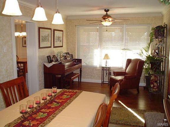 5th image of 8857 Fox Park Dr