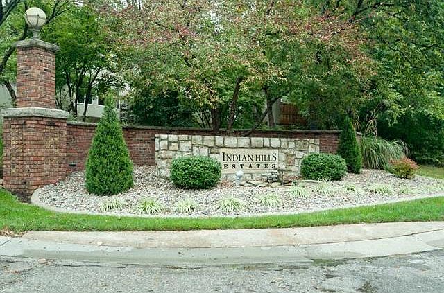 1st image of 1900 NW Indian Hills Dr