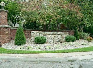 1900 NW Indian Hills Dr, Blue Springs, MO 64015