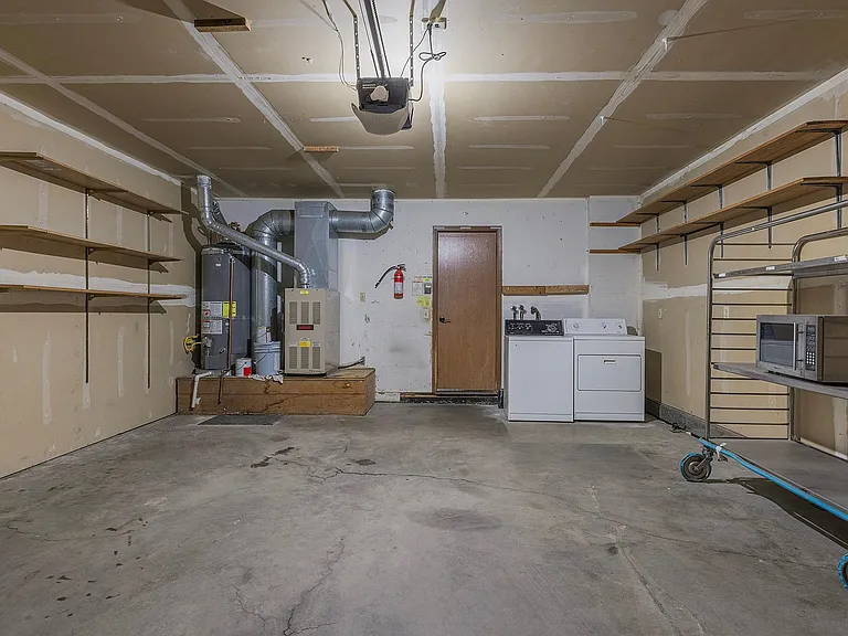 5511 Windflower Cir #B — Photo 20