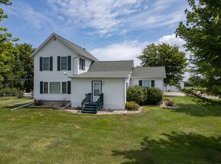 6888 E 1200th St, Cambridge, IL 61238