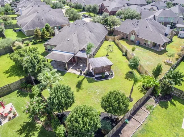 2603 Briar Rose Ct, Pearland, TX 77584
