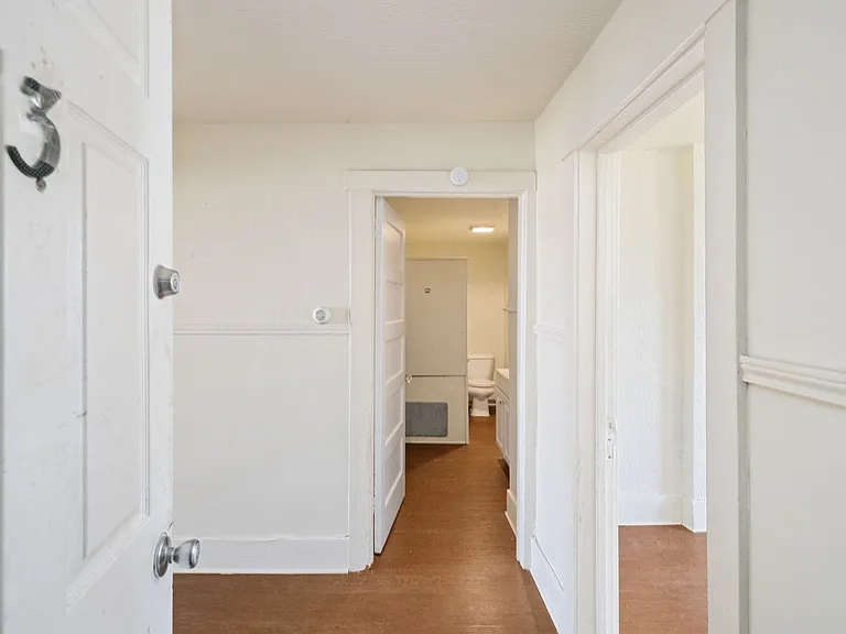 270 15th Street — Photo 24