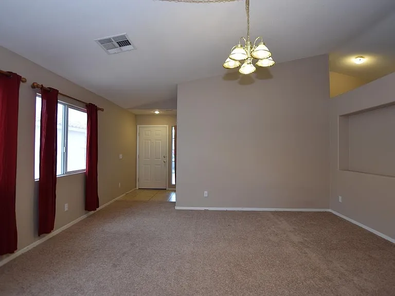 1024 Clover Tip Ct — Photo 4