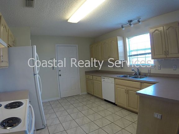 2nd image of 619 Parish Blvd