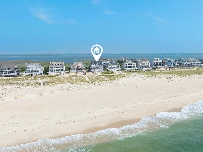 951 Dune Rd #A — Photo 31