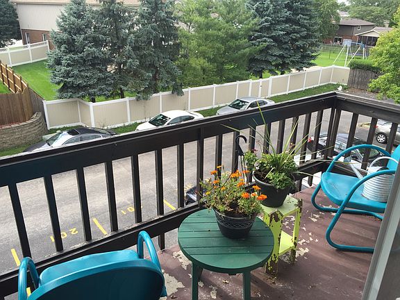 5th image of 15807 Aspen Ct APT 301