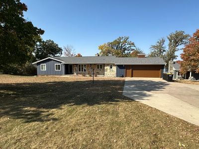 807 Lake Shore Dr, Sauk Centre, MN, 56378