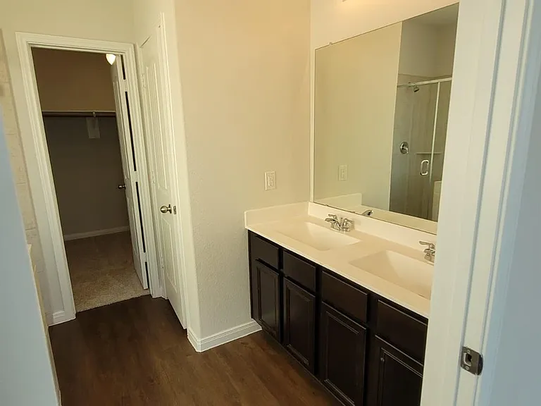 4325 McGregor Bluff Ln — Photo 11