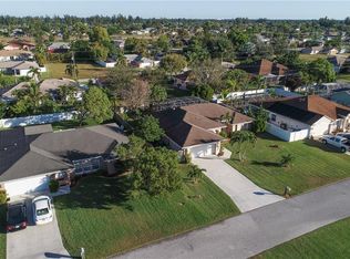 149 SE 27th Ter, Cape Coral, FL 33904