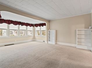 204 E Hazeltine Ave #100, Buffalo, NY 14217
