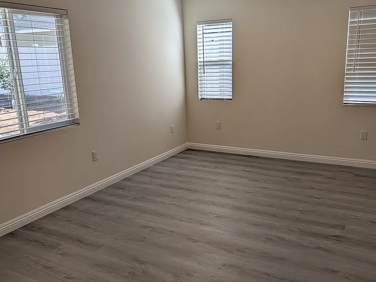 35137 Beech Ave #2 — Photo 3